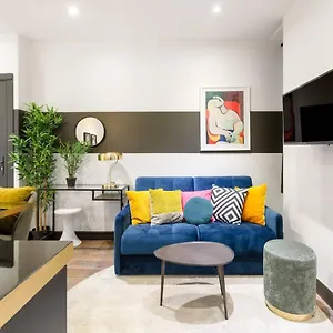 Appartamento Guestready - Magnifique Studio Near Eiffel Tower, Parigi