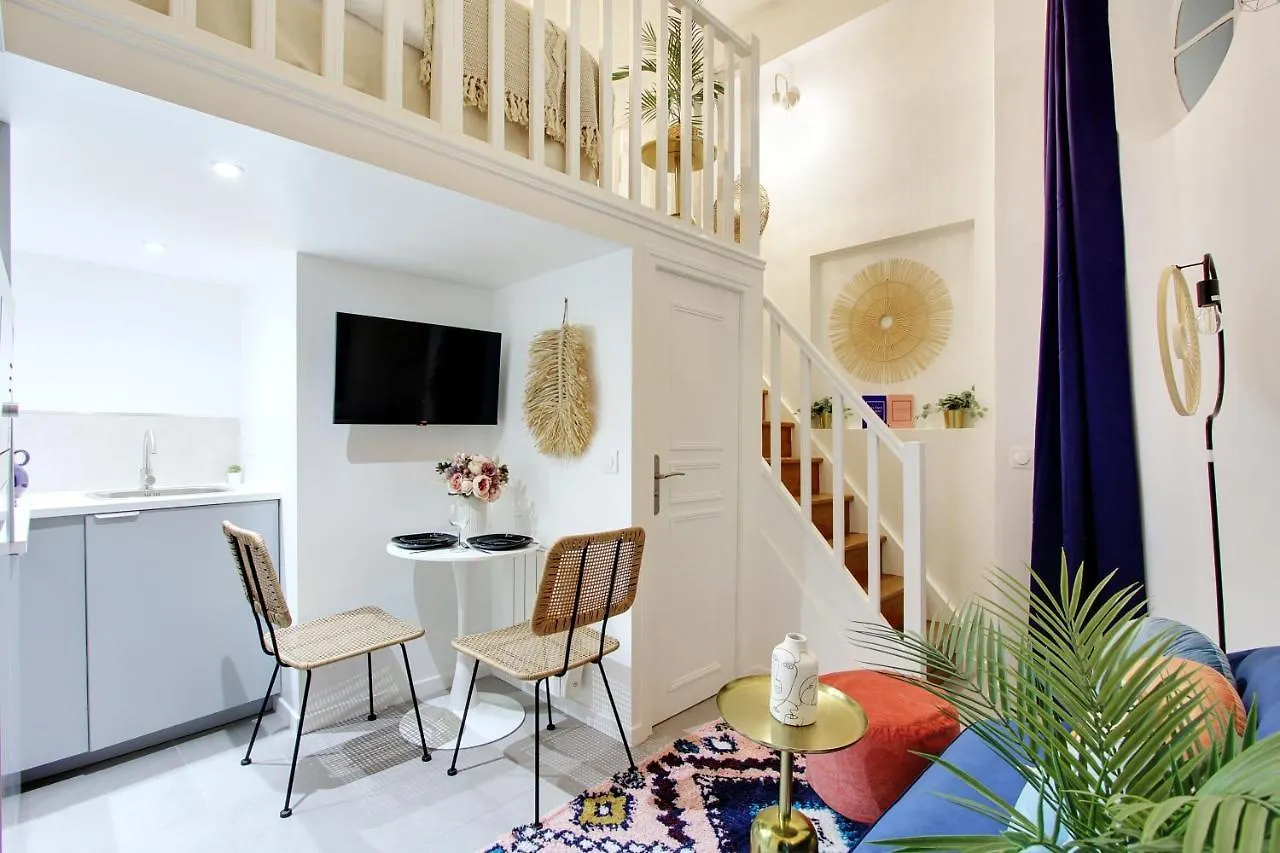 Cosy Studio Duplex - Arc De Triomphe Apartment Paris France