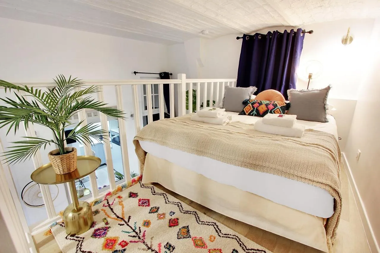 Cosy Studio Duplex - Arc De Triomphe Apartment Paris 0*,  France